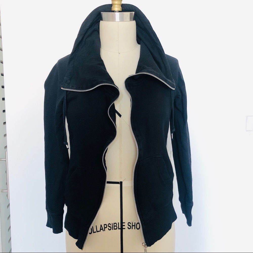 H&M high collar sweatshirt with zipper